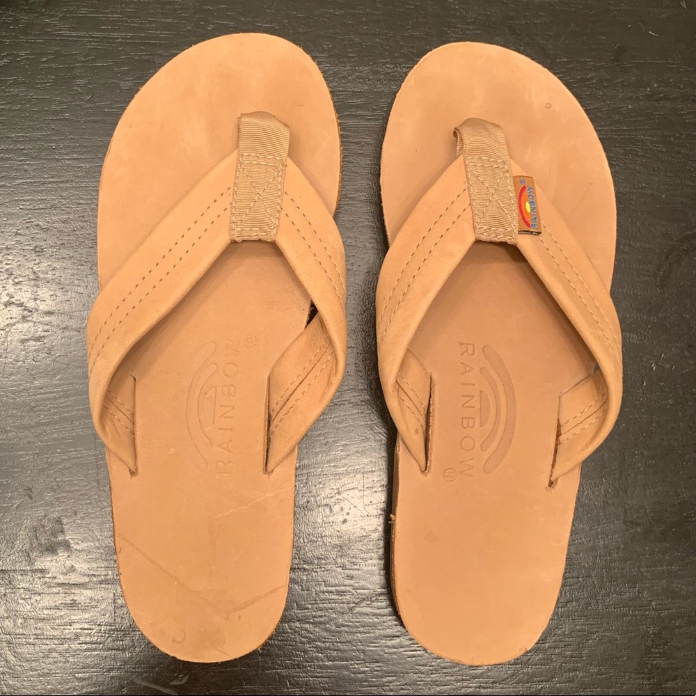 NWOT RAINBOW NARROW STRAP SANDAL - Size Small